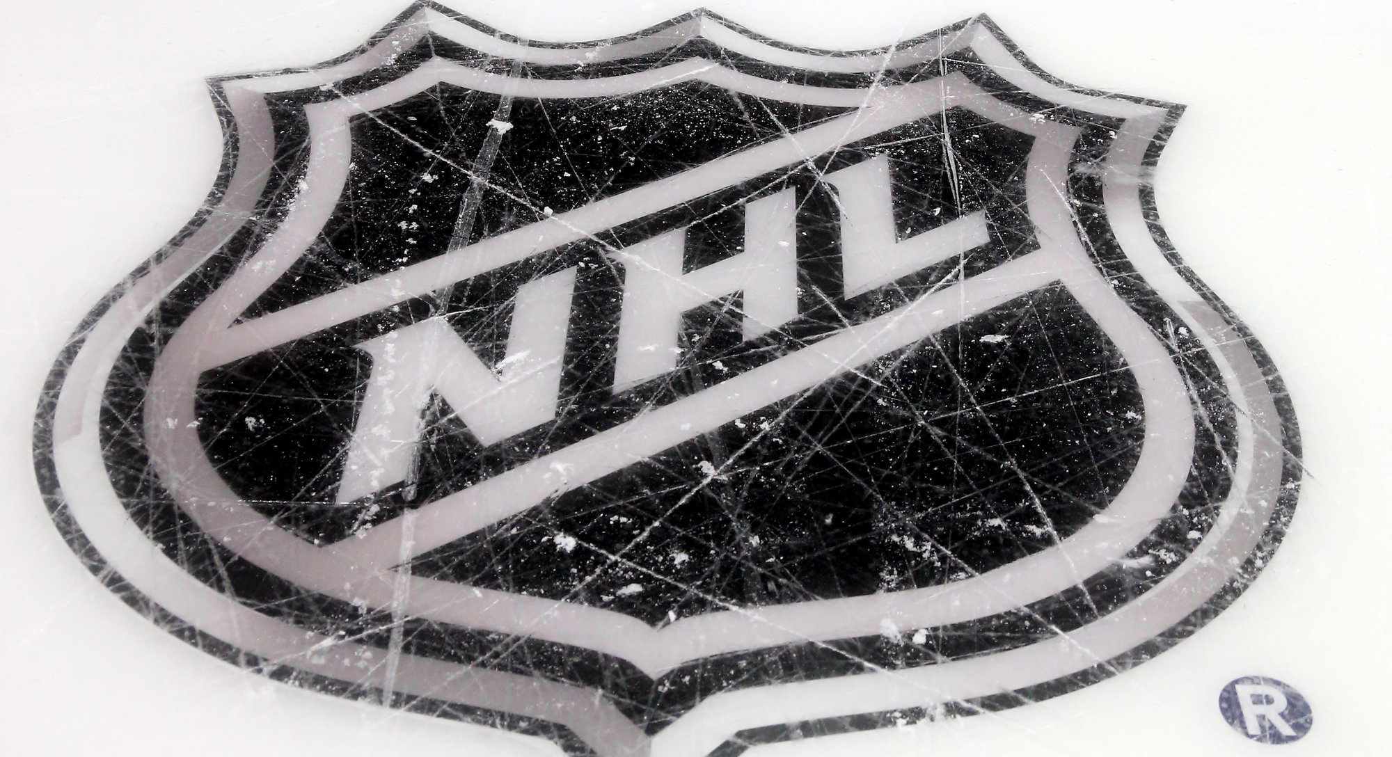 Эмблема НХЛ на льду