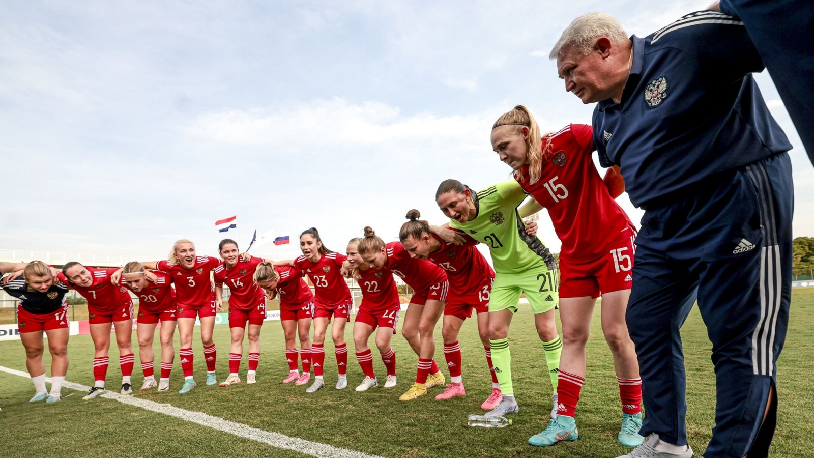 Женская сборная России по футболу 